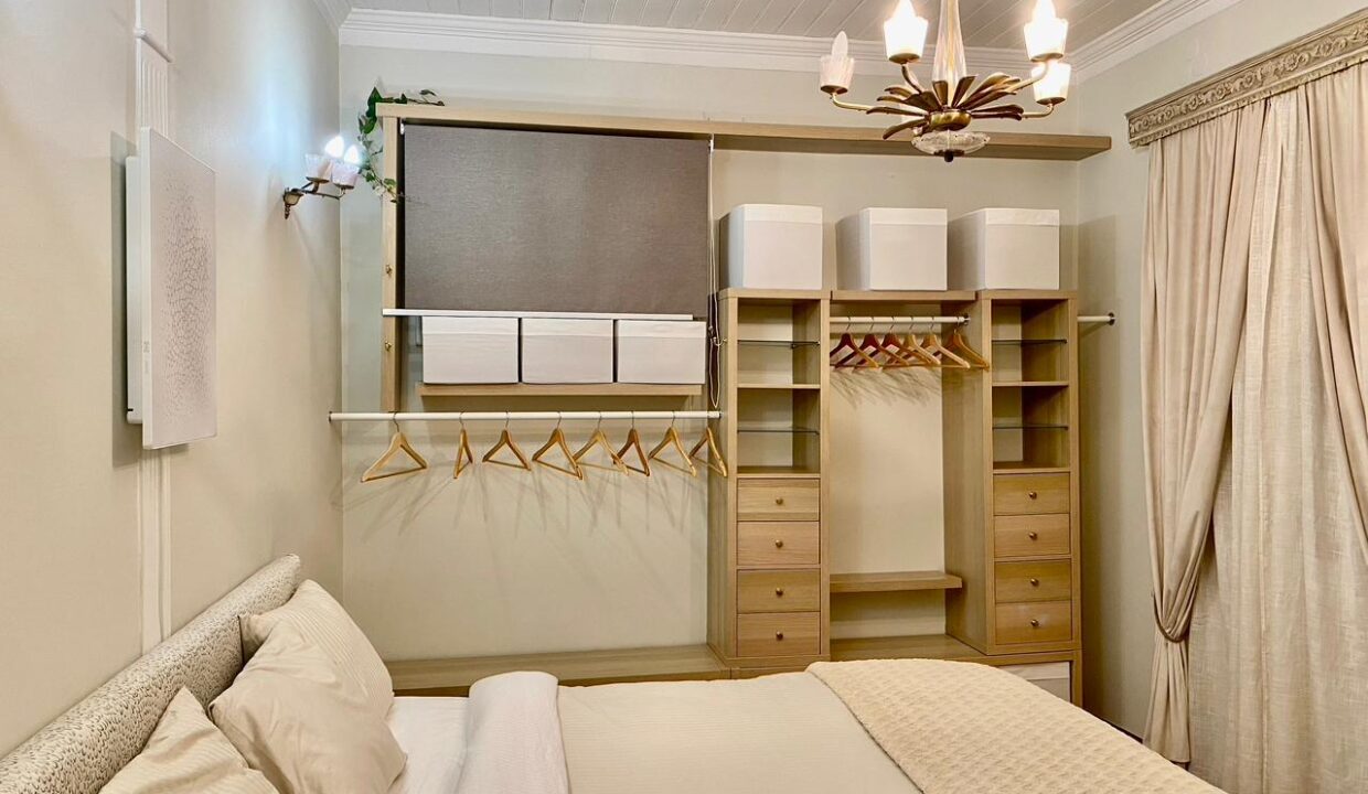 wardrobe bedroom